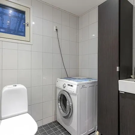 Apartamento Town-house With King-bed Helsínquia